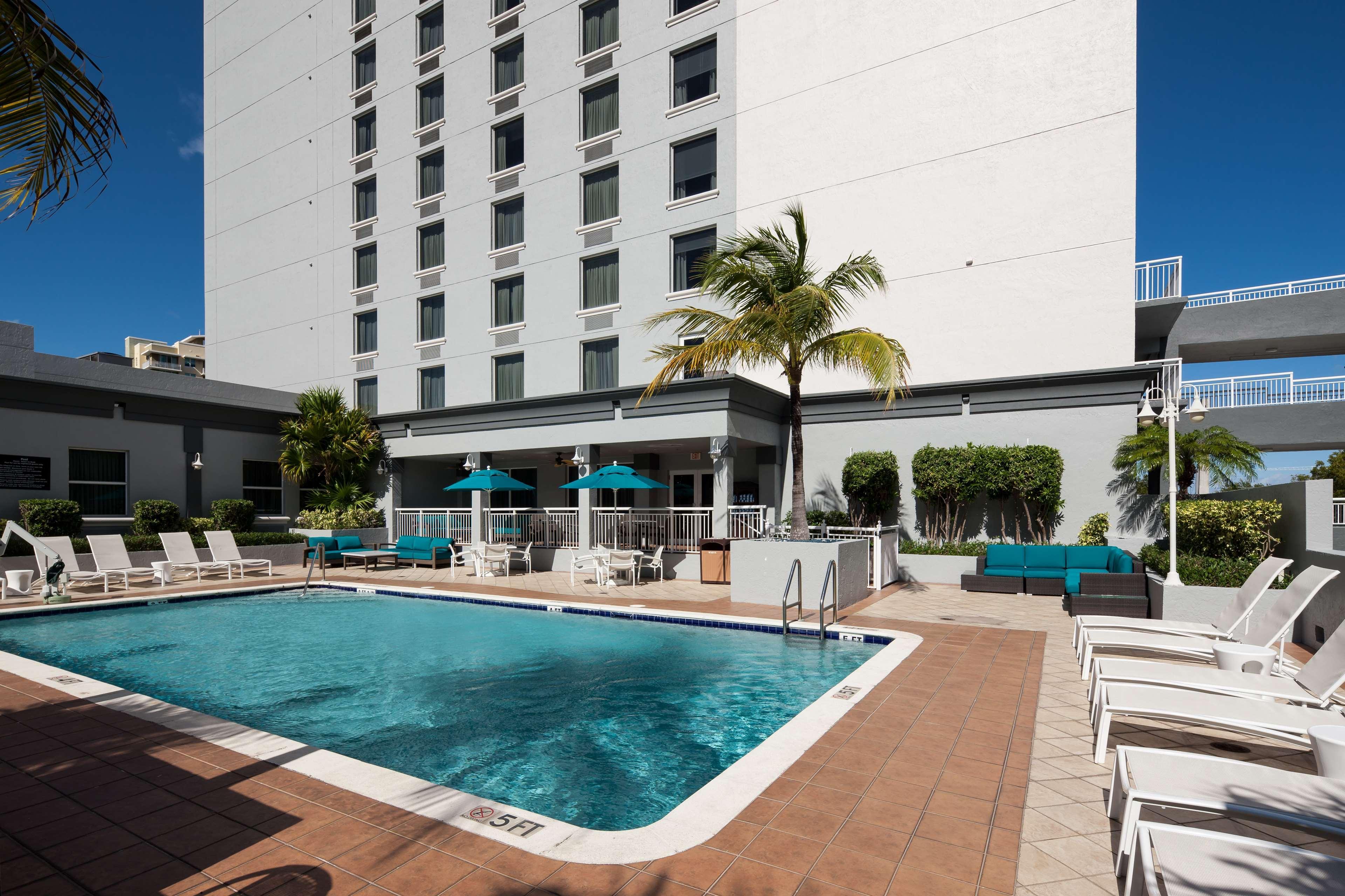 Hampton Inn Fort Lauderdale Downtown Las Olas Area Exterior photo