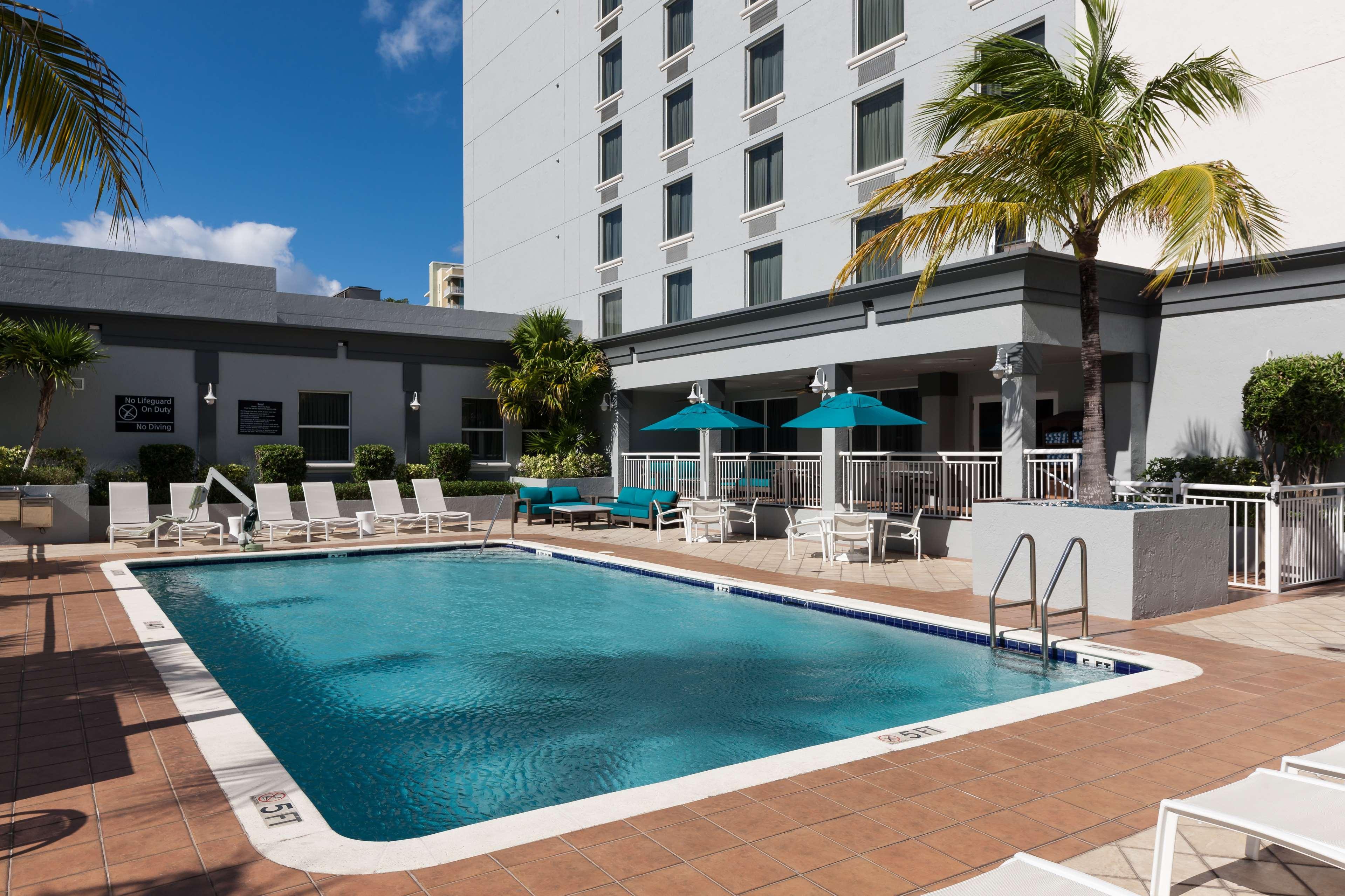 Hampton Inn Fort Lauderdale Downtown Las Olas Area Exterior photo