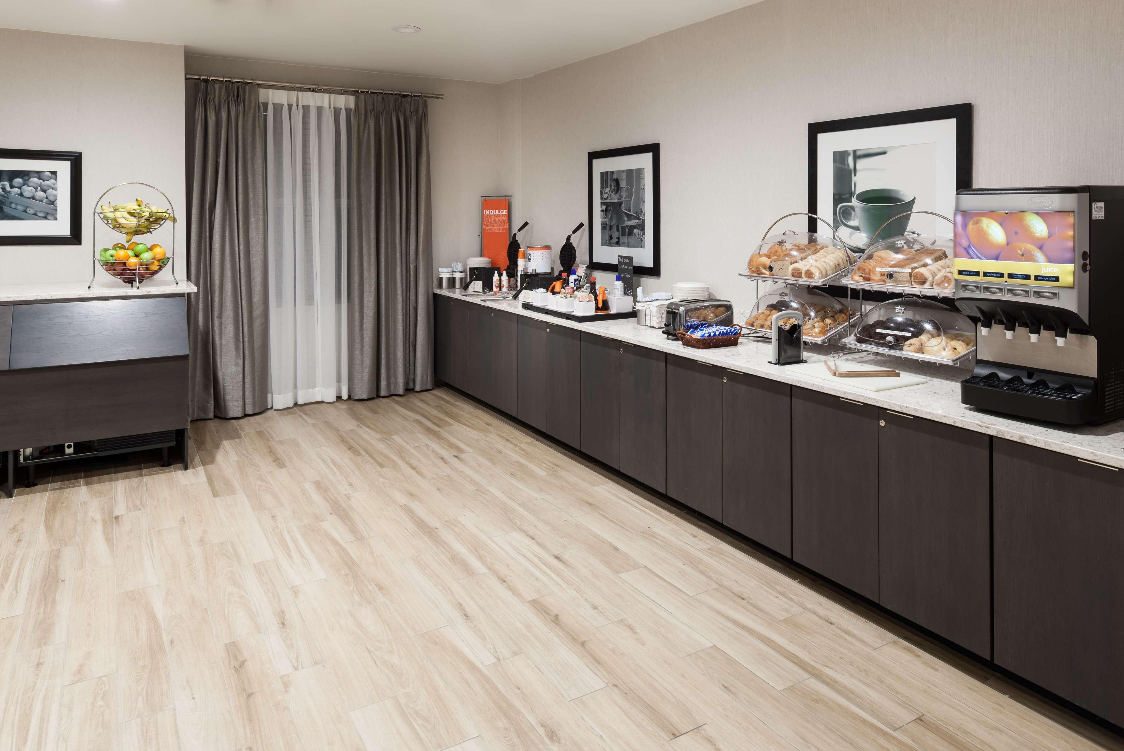 Hampton Inn Fort Lauderdale Downtown Las Olas Area Exterior photo